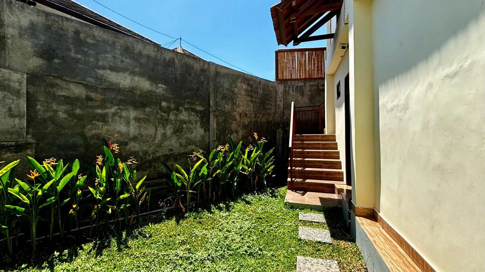 Dur Pekerisan Retreat Villa Ubud Indonesia