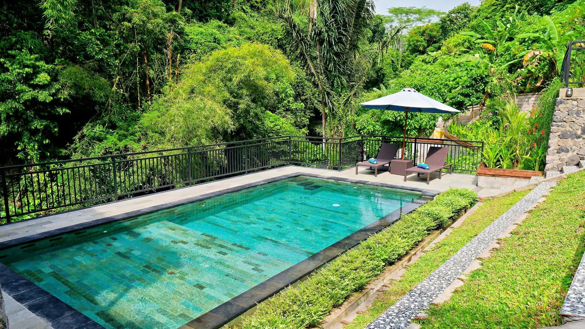 Dur Pekerisan Retreat Villa Ubud Indonesia